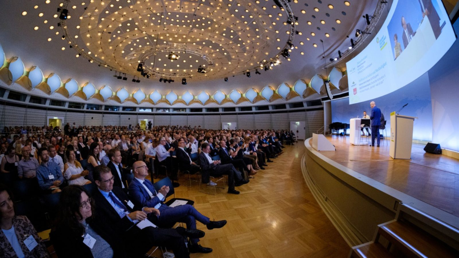 Event translate. Sustainable event management. events and sustainability.