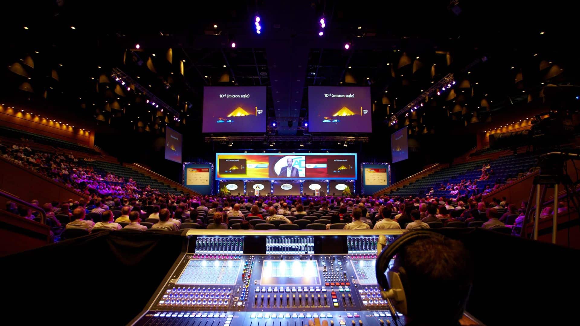 Event with Top-Quality Audio-Visual Rental Services