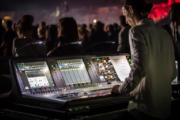 Live Production (1) Audio Visual Rental