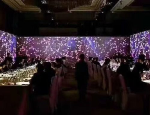 Blending Holograms with 3D Mapping for an Ultra-Immersive Event